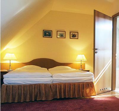 Hotel Bielany Bielany Wrocławskie Екстериор снимка