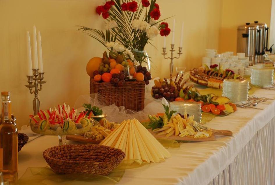 Hotel Bielany Bielany Wrocławskie Екстериор снимка