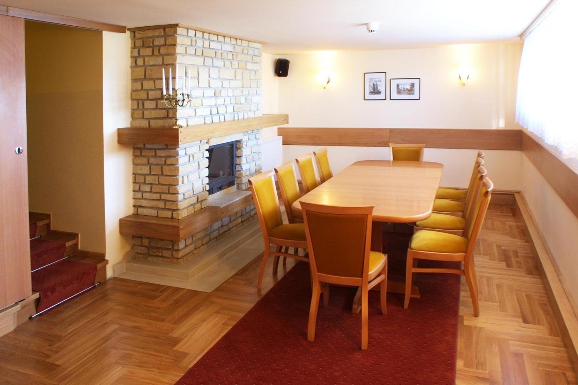 Hotel Bielany Bielany Wrocławskie Екстериор снимка