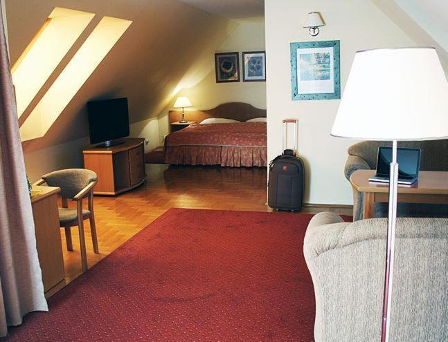 Hotel Bielany Bielany Wrocławskie Екстериор снимка