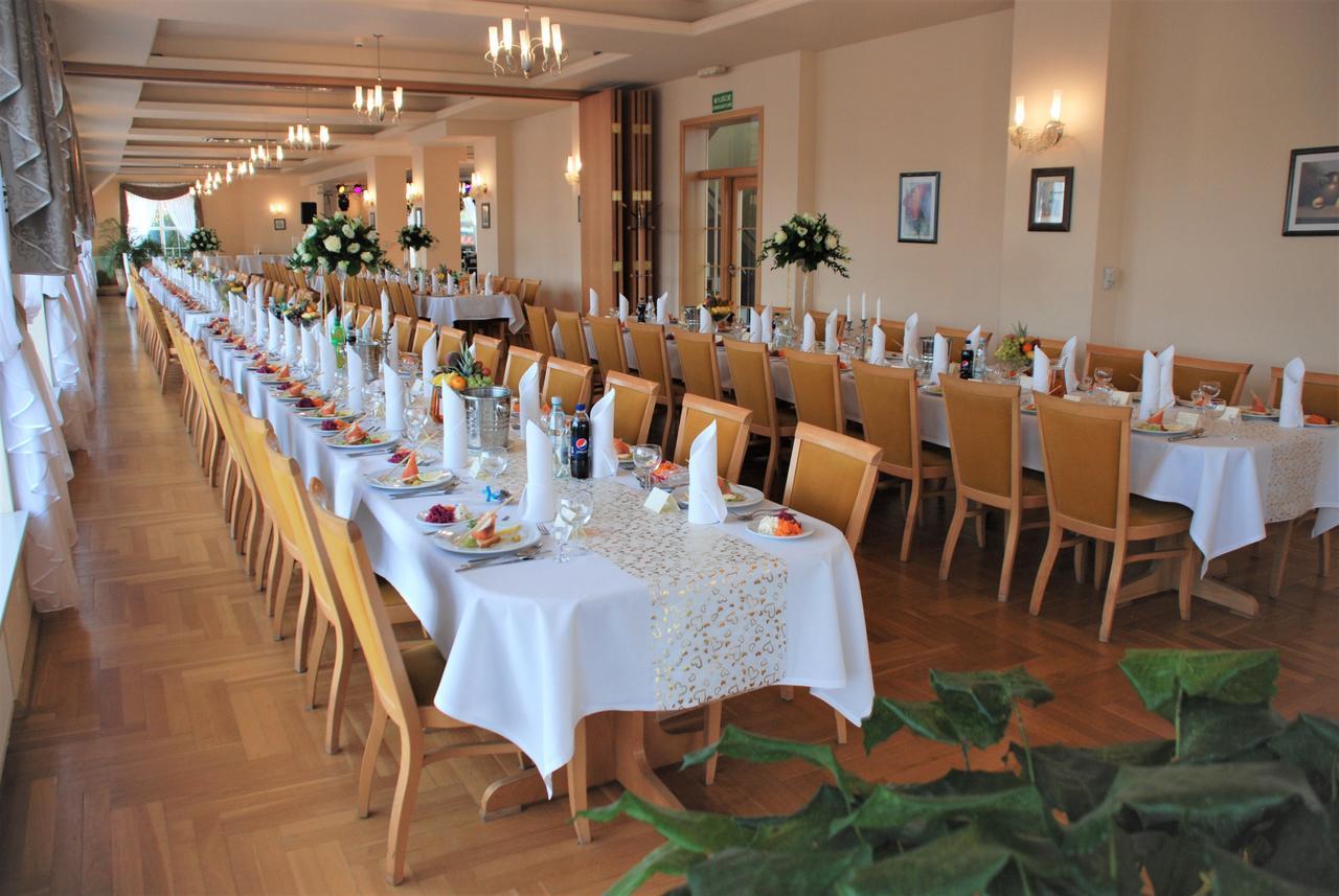 Hotel Bielany Bielany Wrocławskie Екстериор снимка