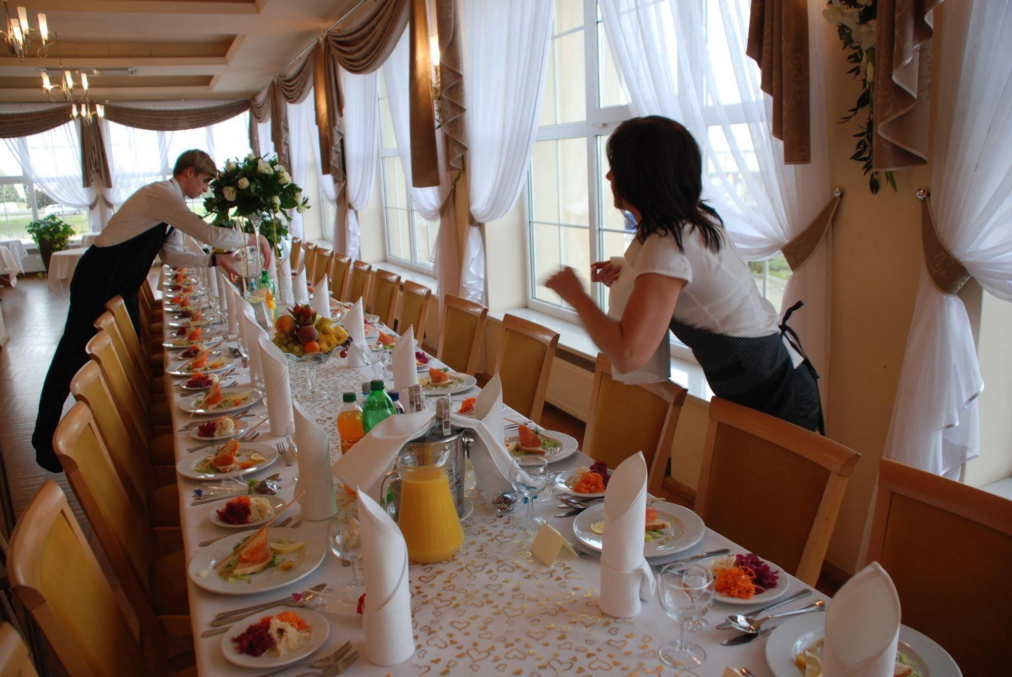 Hotel Bielany Bielany Wrocławskie Екстериор снимка