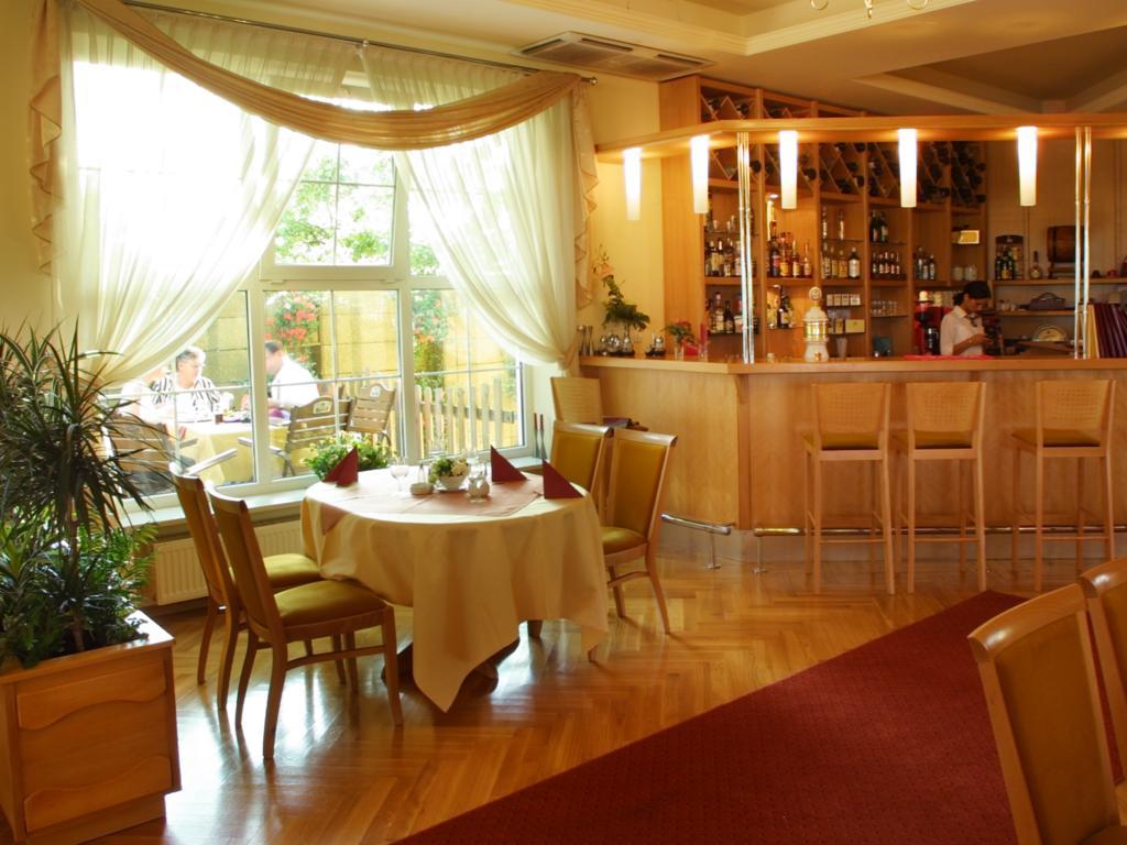 Hotel Bielany Bielany Wrocławskie Екстериор снимка